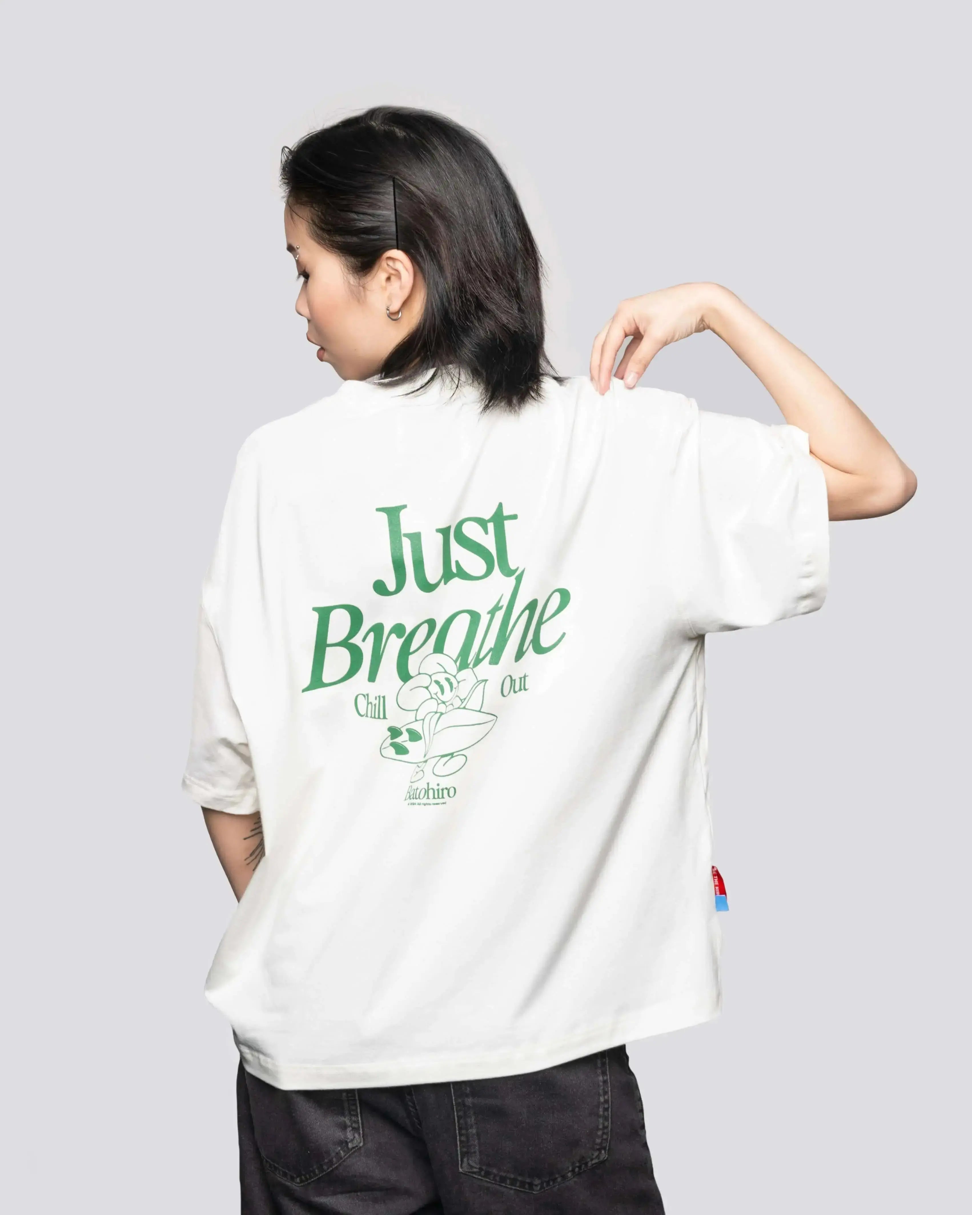 Chill Out - Oversized Tee Batohiro