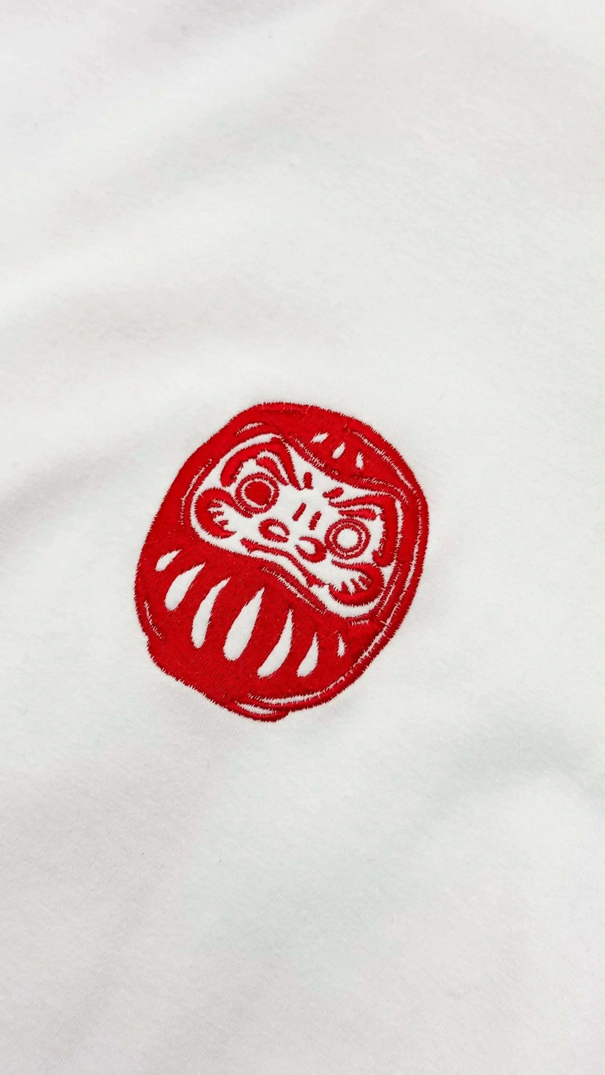 Daruma – biele skrátené oversized tričko Batohiro