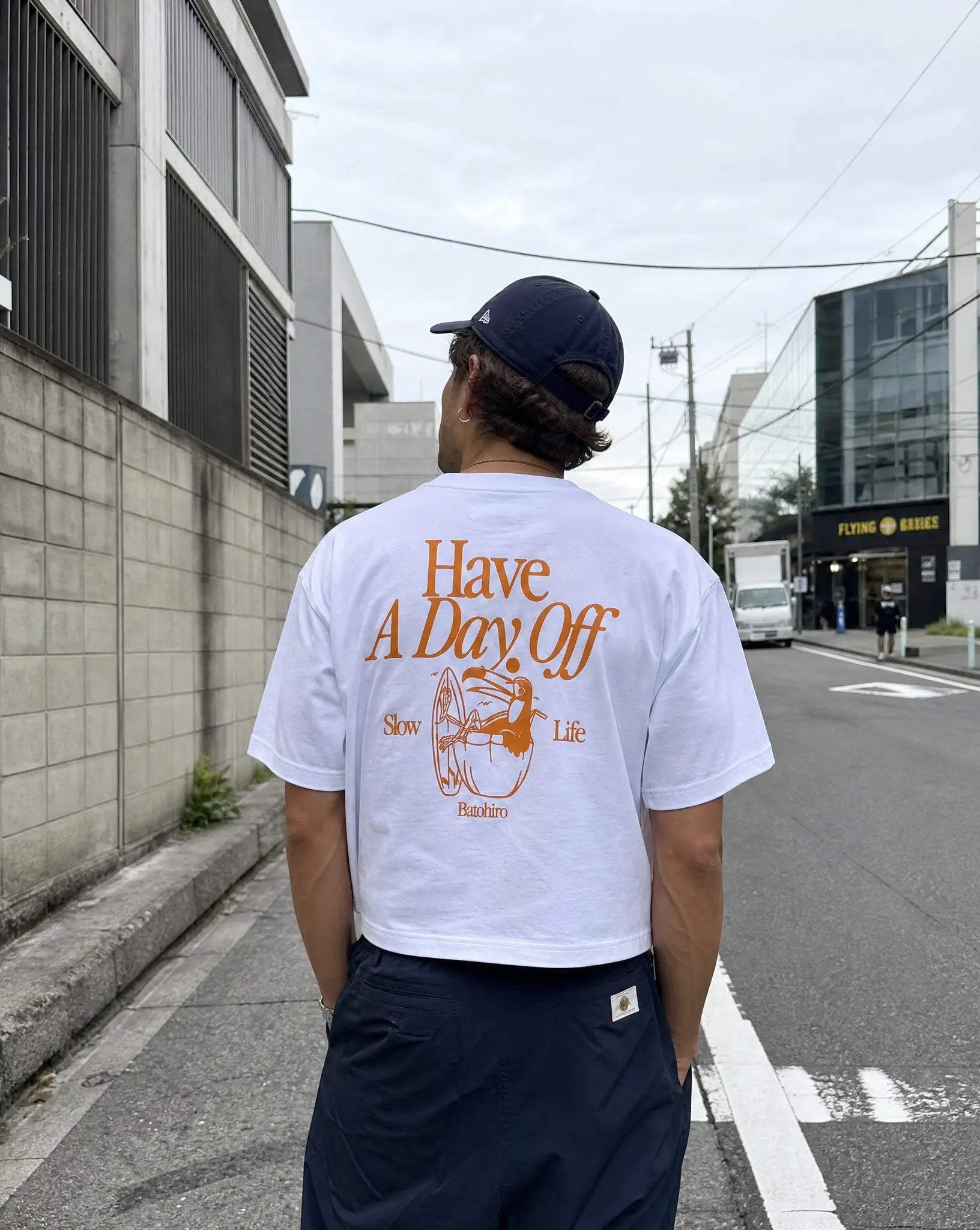 Day Off - Cropped Oversized Tee Batohiro