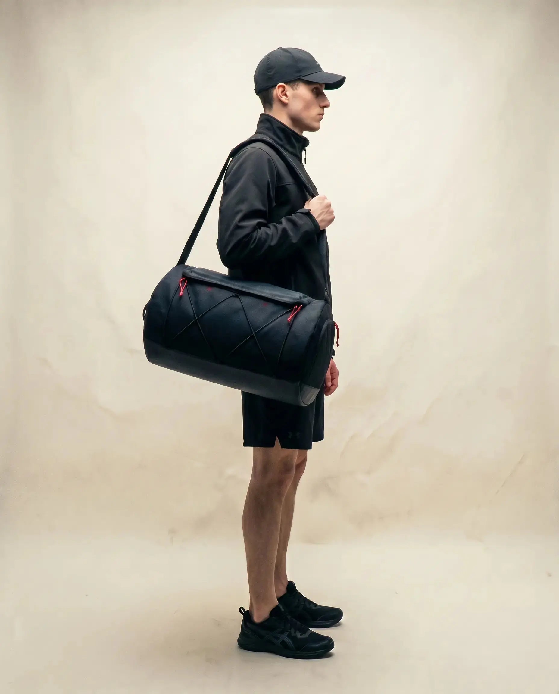 Tenso Traveller 40 L - Dark Knight Batohiro