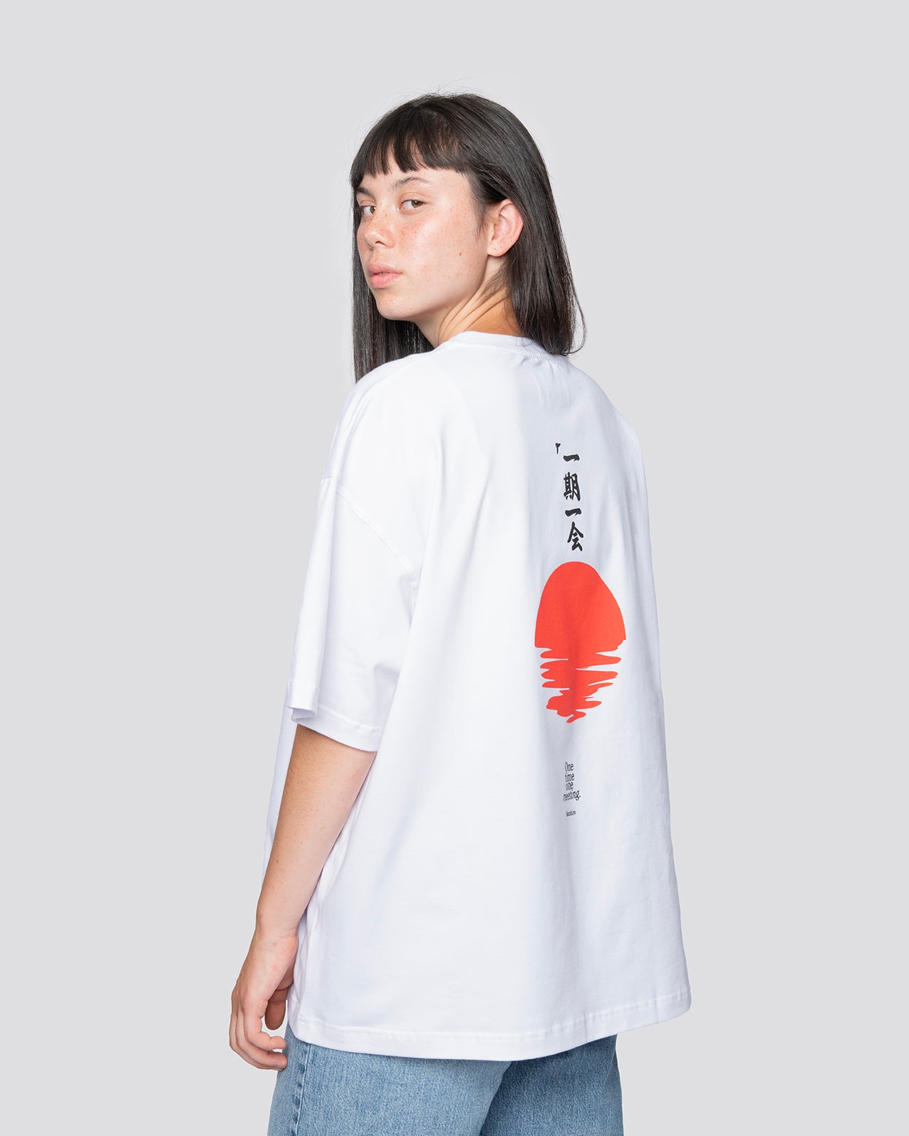 Red Sun - Oversized Tee