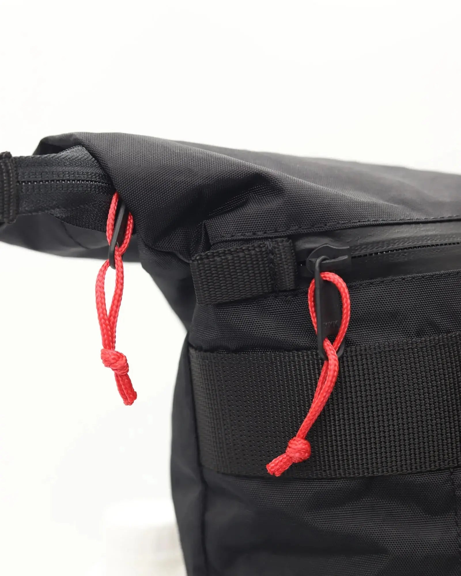 Roku Everyday 20L - Black Knight Backpack