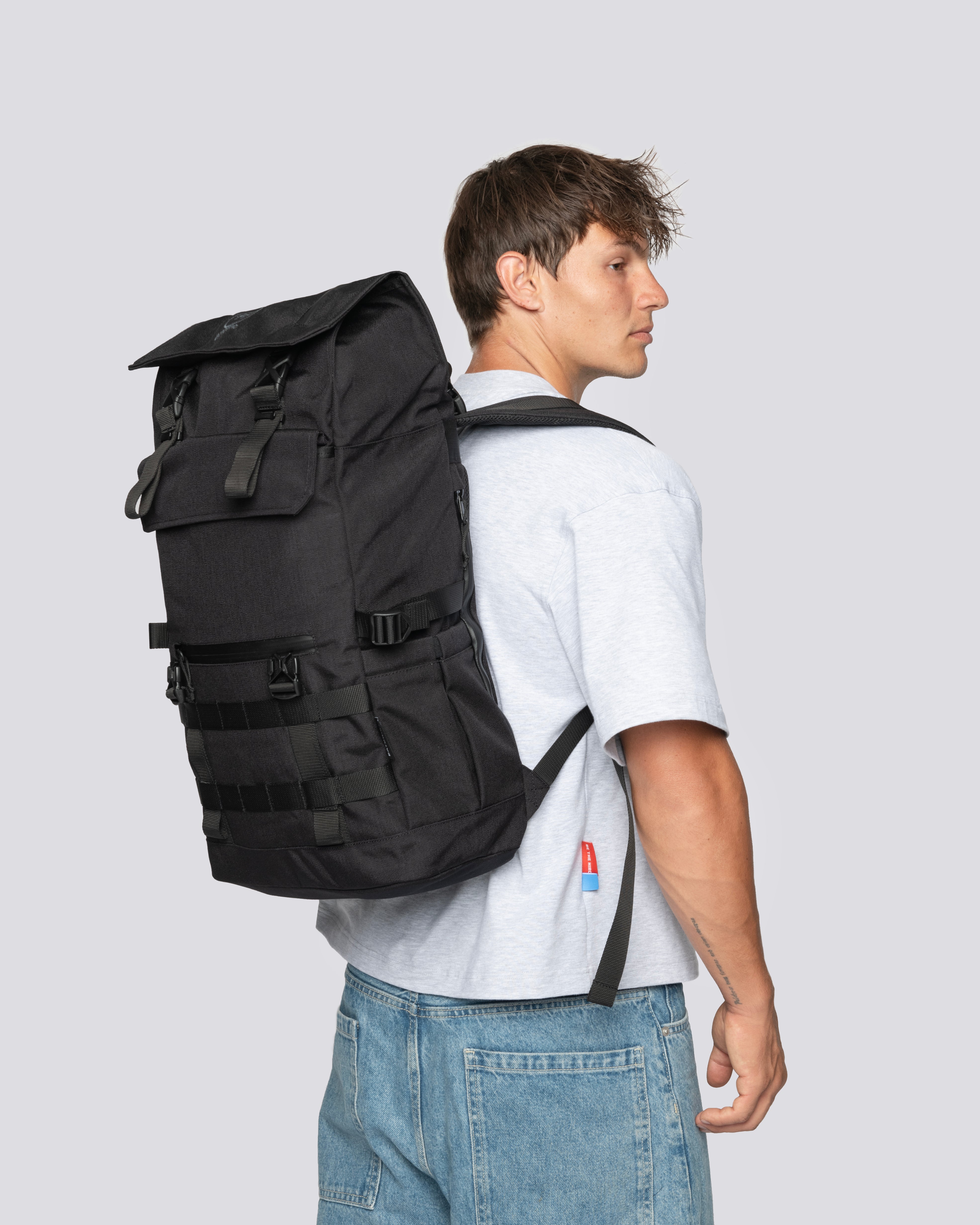 Minato Premium 40l - Dark Black