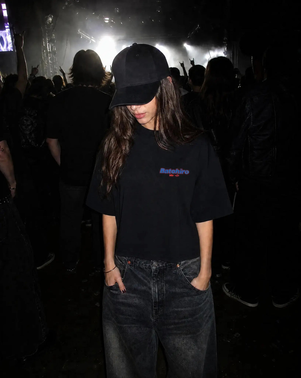 Outside – Black Cropped Oversized Tee Batohiro